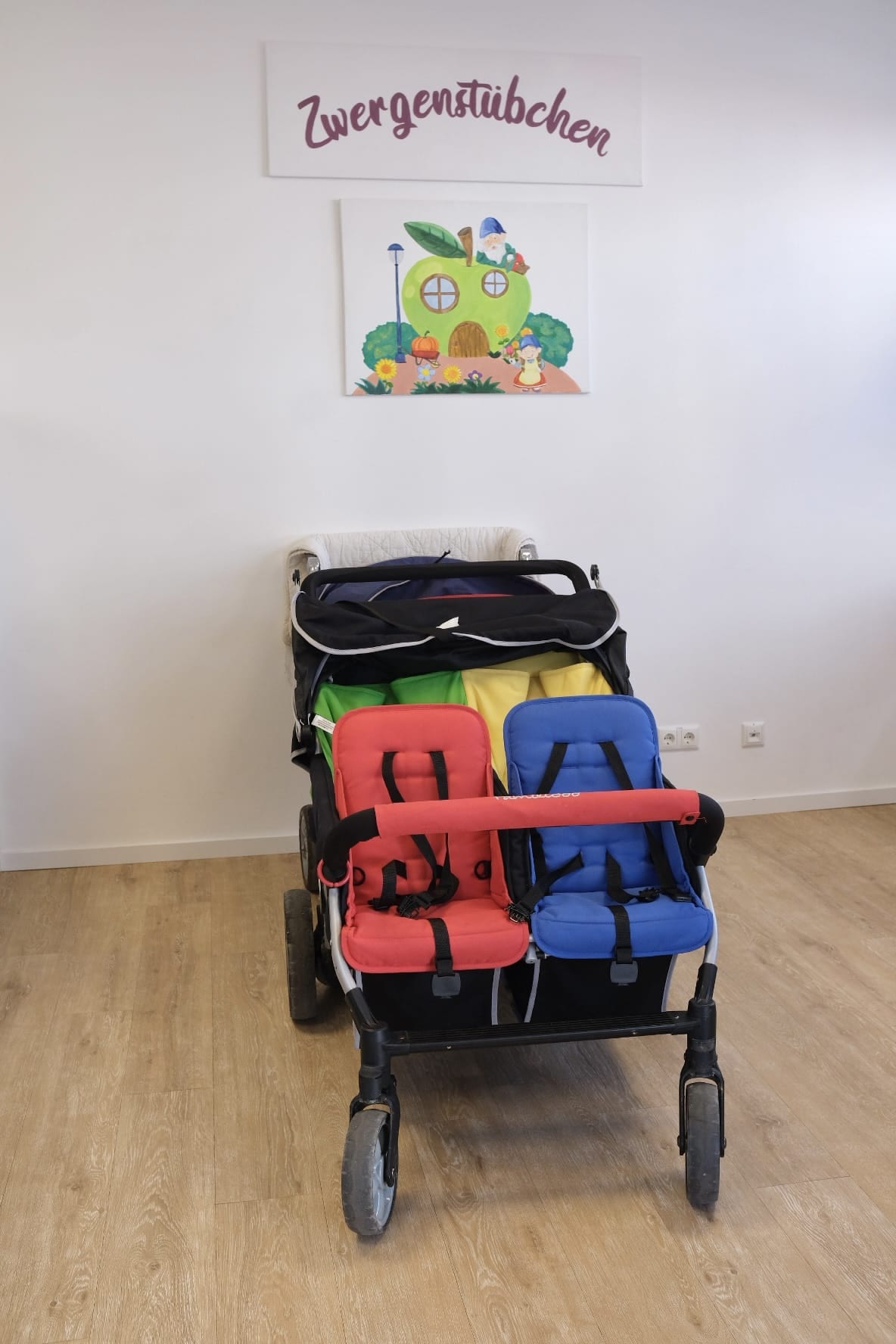 Eingangsbereich Kinderwagen