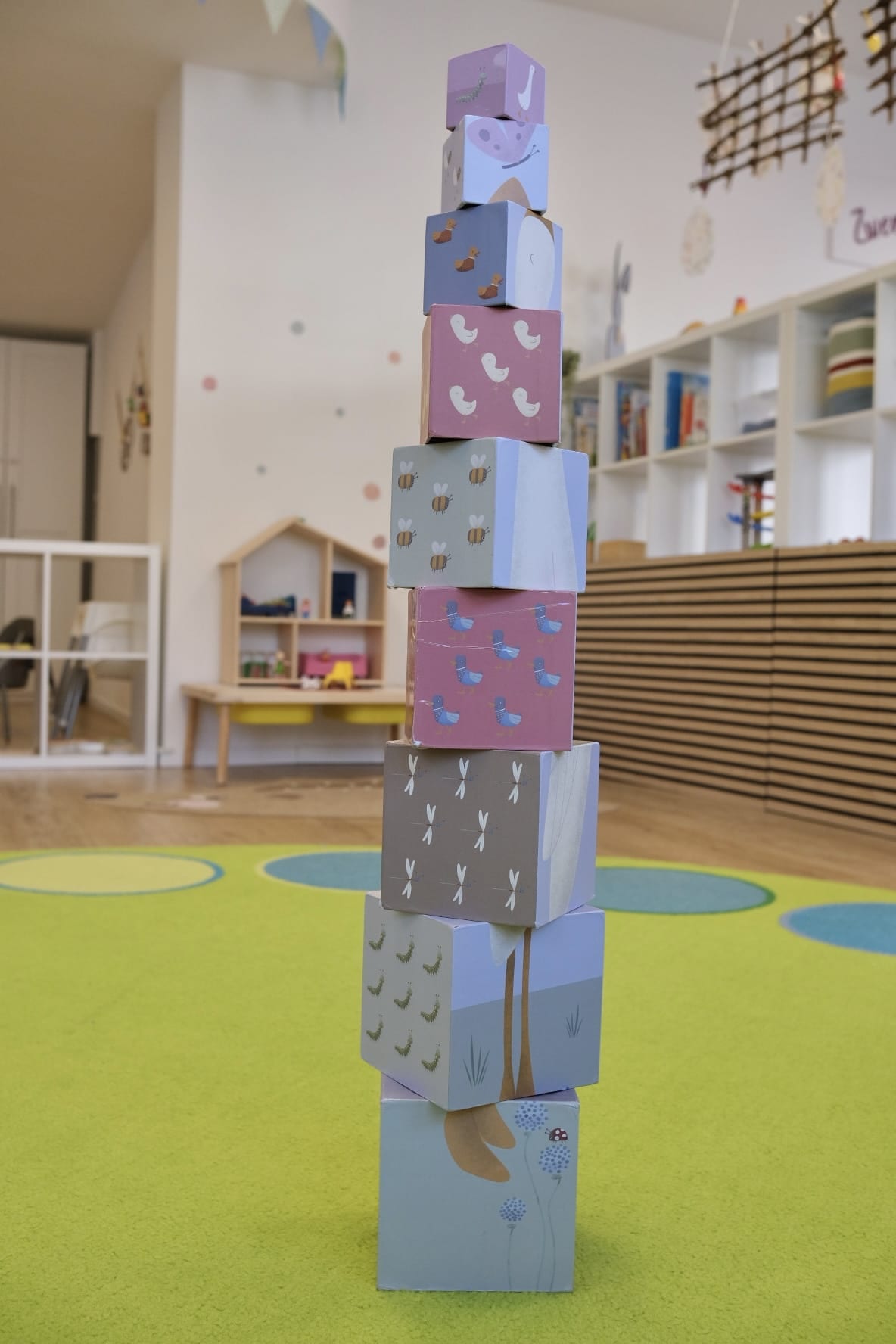 Gruppenraum – Stapelturm